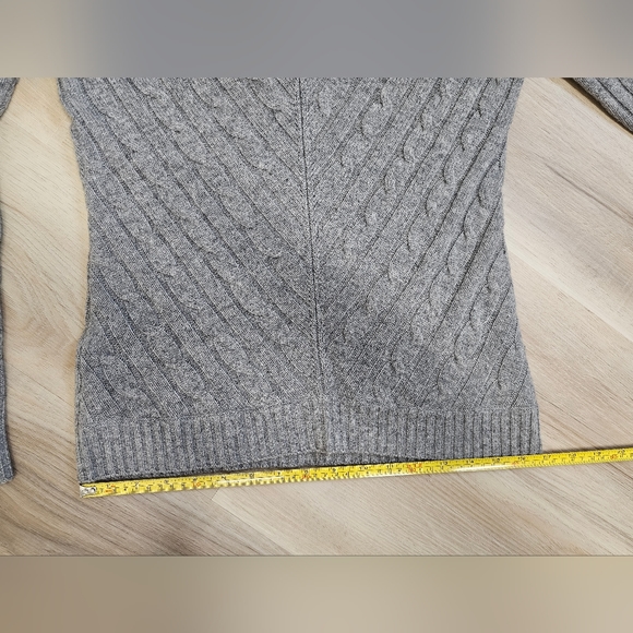 Isabelle 100% Cashmere Sweater - Picture 3 of 11